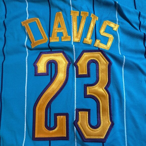 NWT Adidas Anthony Davis New Orleans Hornets #23 Jersey Blue Yellow Men's Size S - Picture 14 of 14